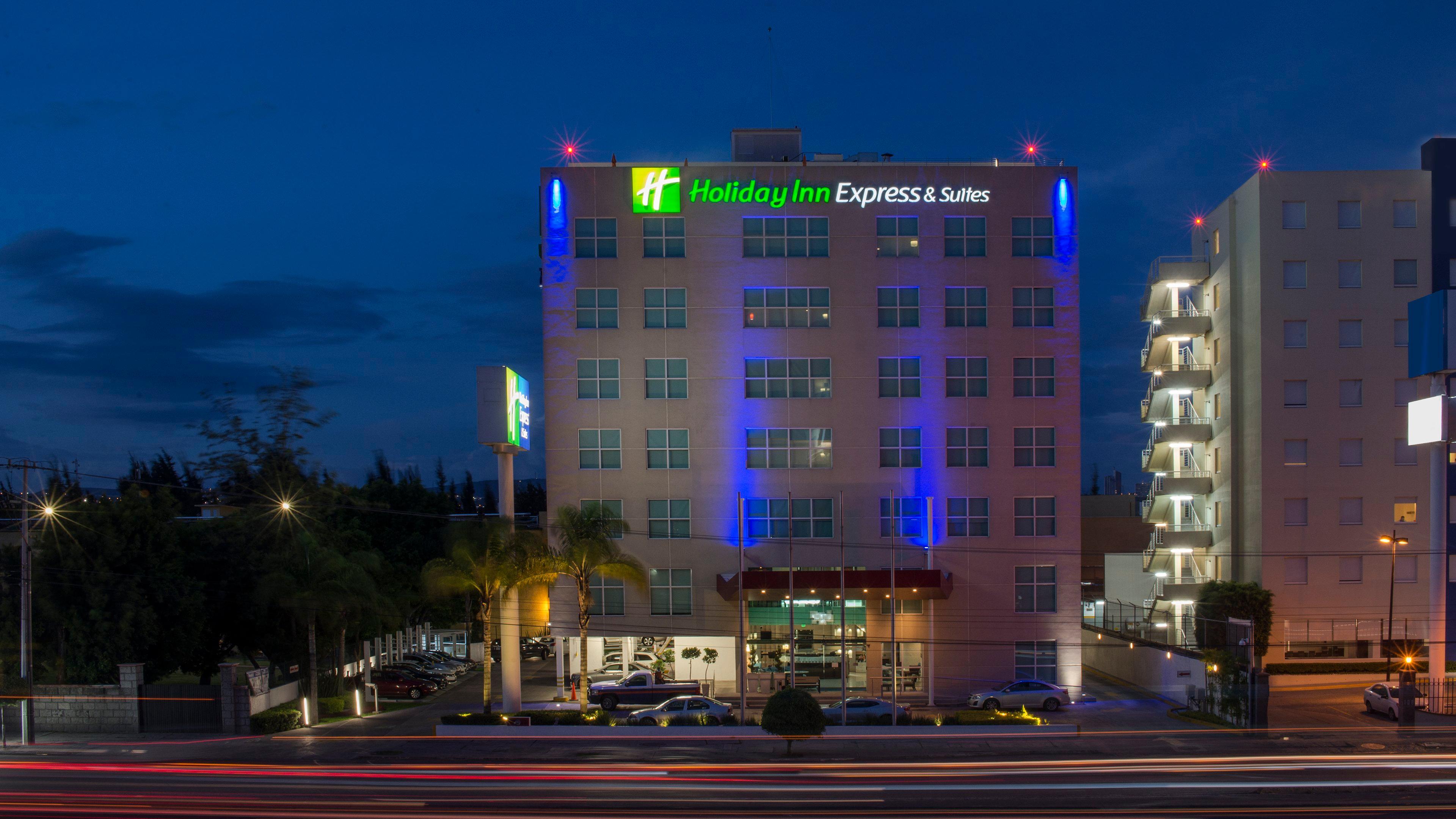 Holiday Inn Express & Suites Queretaro By Ihg Querétaro Exterior foto